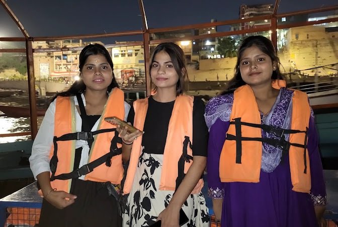 Motor Boat vs Bajra vs Luxury Cruise: Which One to Book?